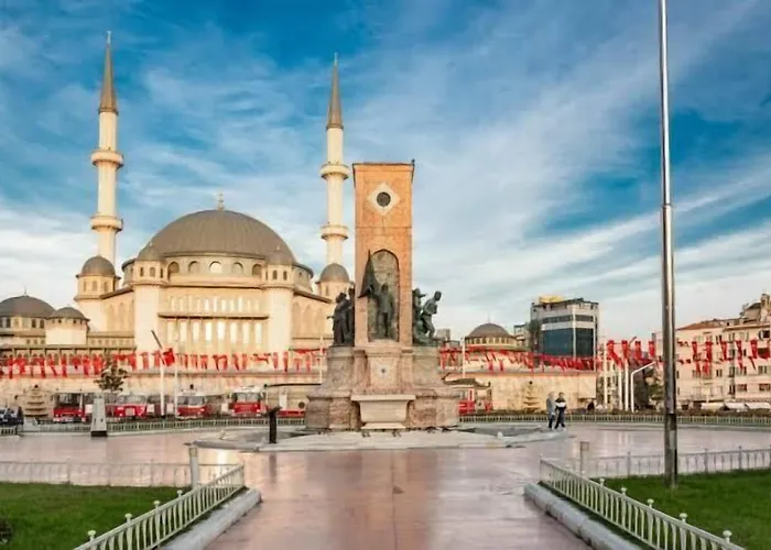 فندق Wide Taksim 3*