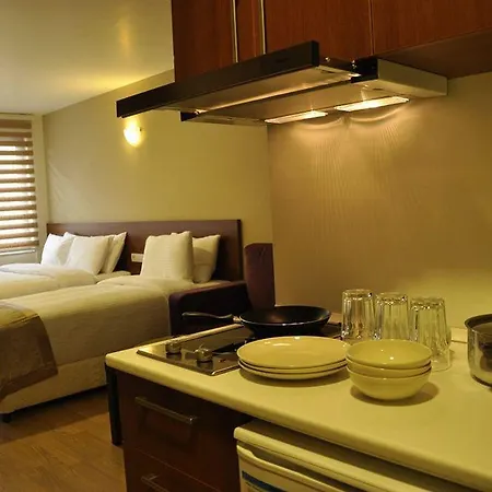 Wide Taksim Szálloda 3*