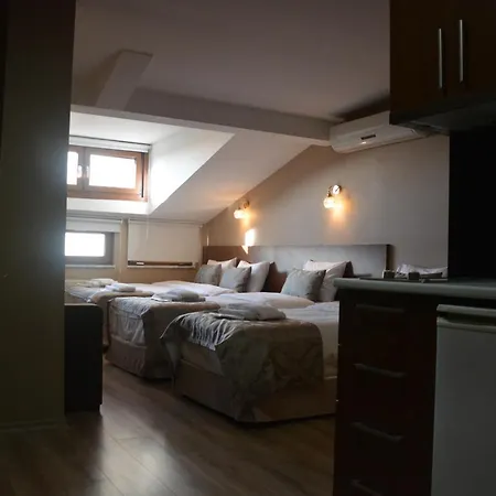 Wide Taksim 3*
